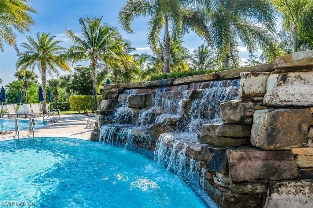6828 Winding Cypress Drive Naples FL 34114