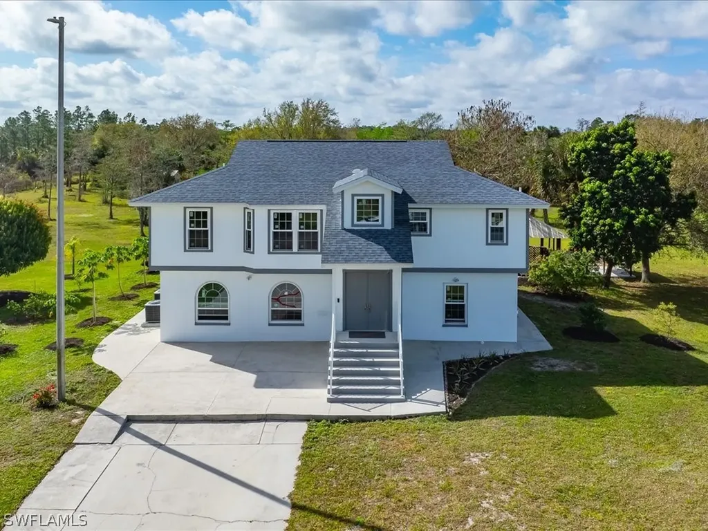220 39th Avenue NW Naples FL 34120