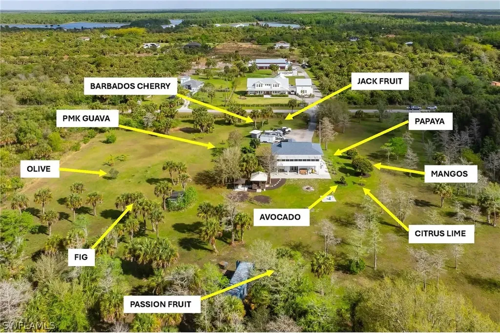 220 39th Avenue NW Naples FL 34120