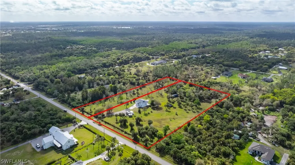 220 39th Avenue NW Naples FL 34120
