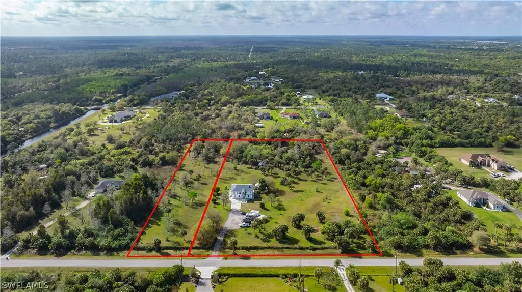 220 39th Avenue NW Naples FL 34120