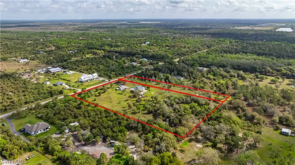220 39th Avenue NW Naples FL 34120