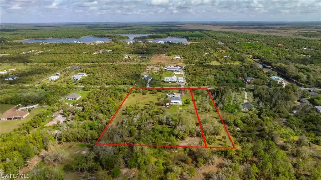 220 39th Avenue NW Naples FL 34120