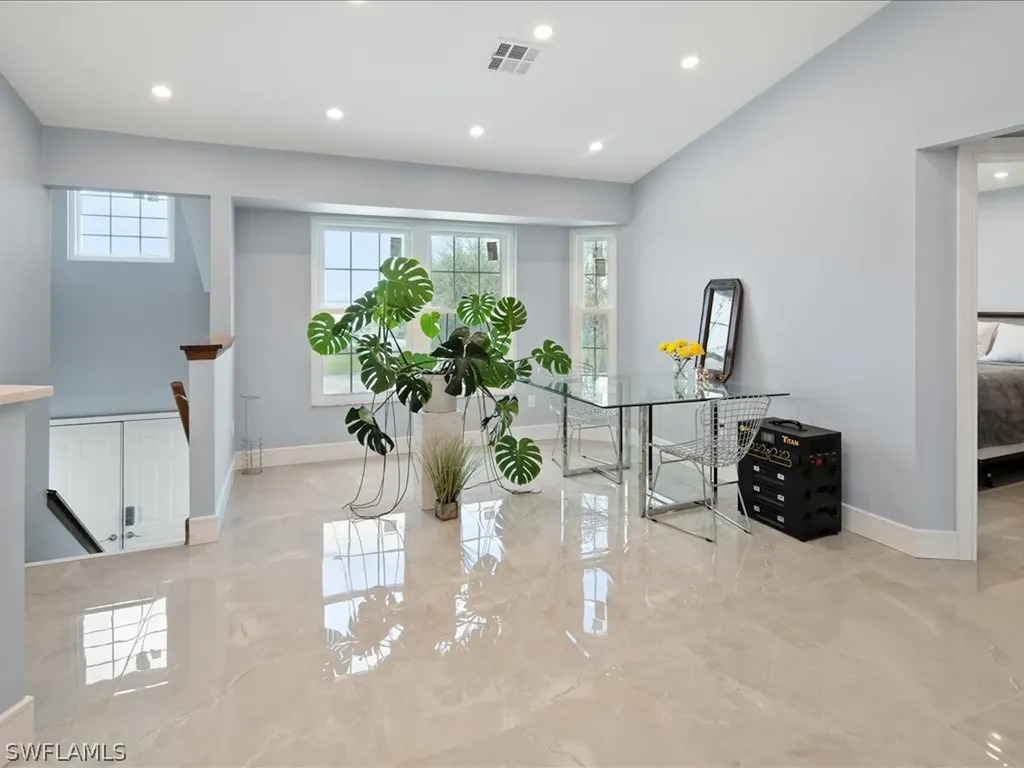 220 39th Avenue NW Naples FL 34120