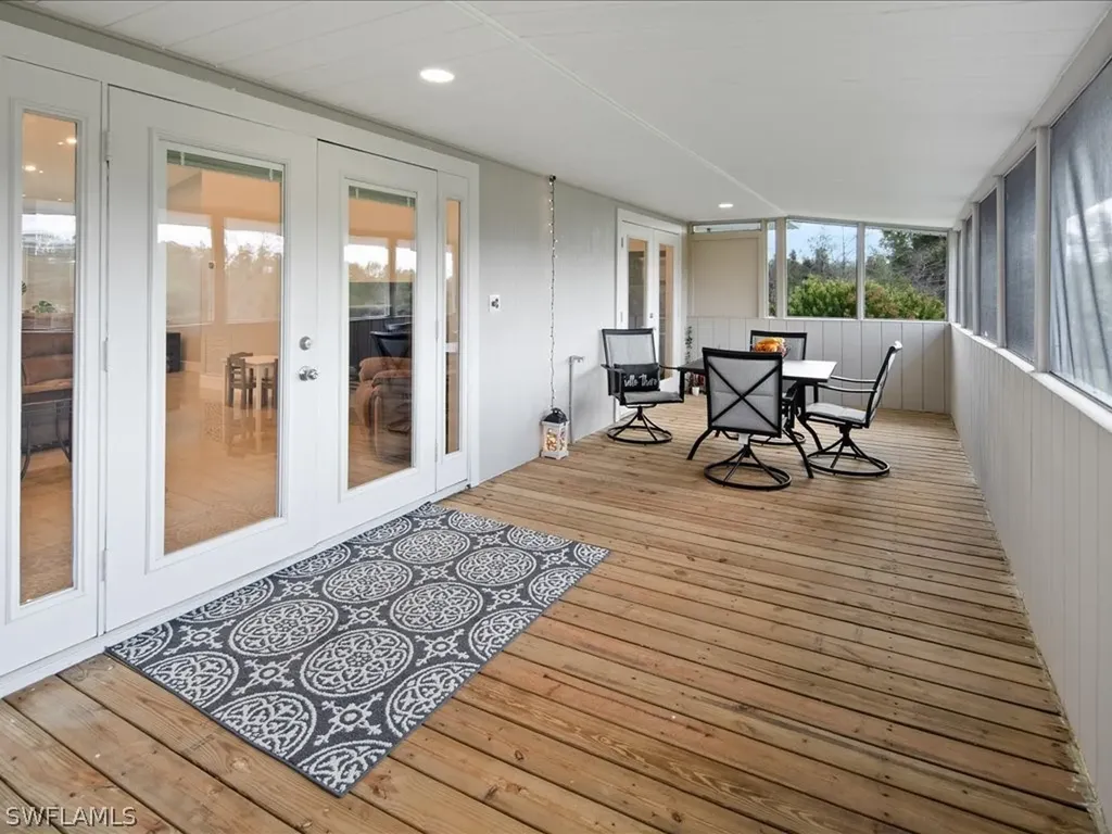220 39th Avenue NW Naples FL 34120