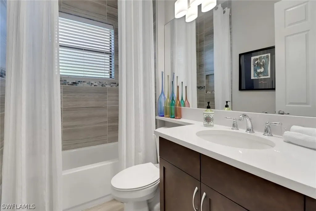 13836 Luna Drive Naples FL 34109