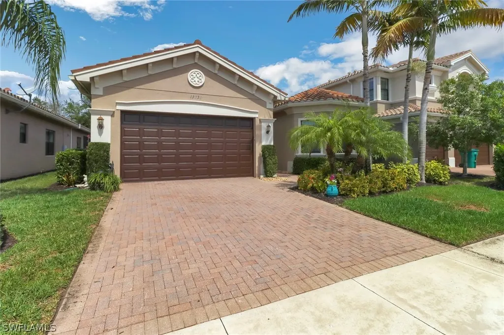 13836 Luna Drive Naples FL 34109