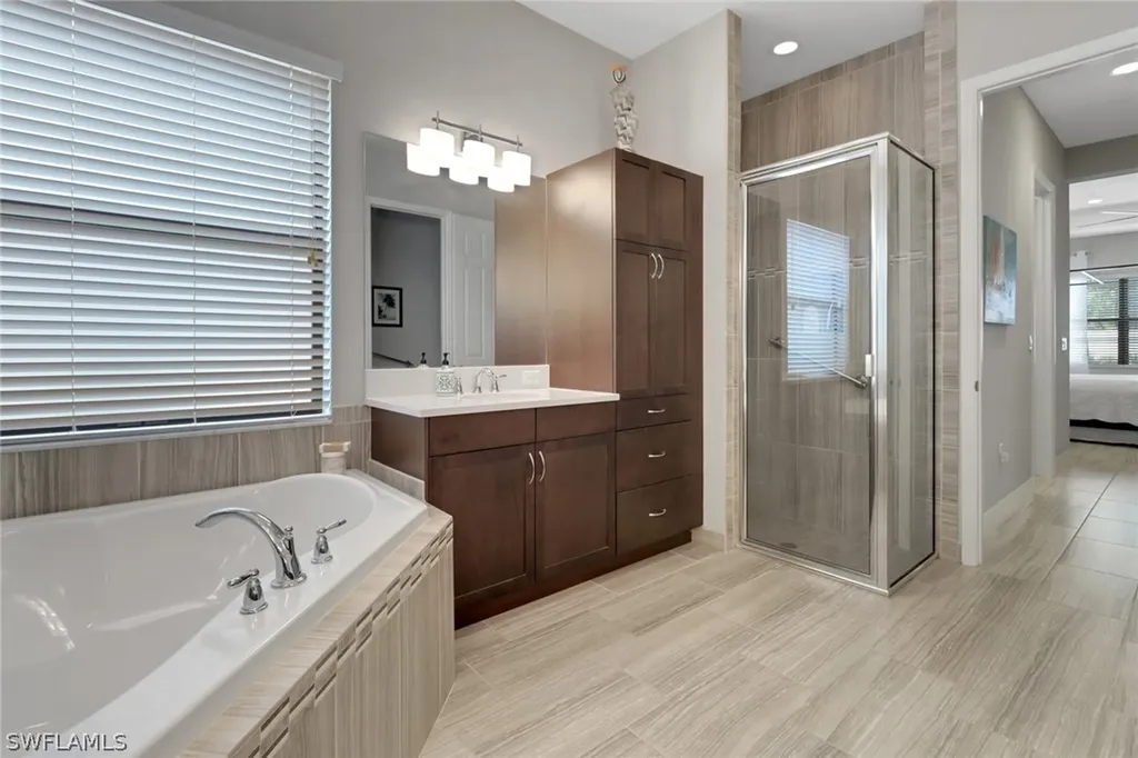 13836 Luna Drive Naples FL 34109