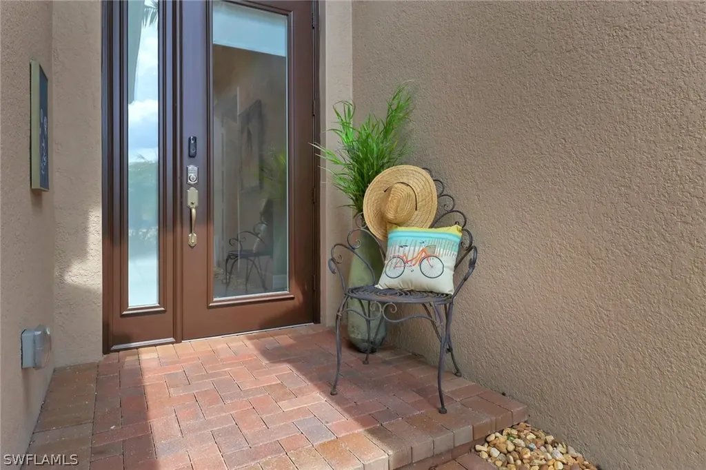 13836 Luna Drive Naples FL 34109