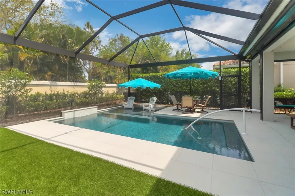13836 Luna Drive Naples FL 34109