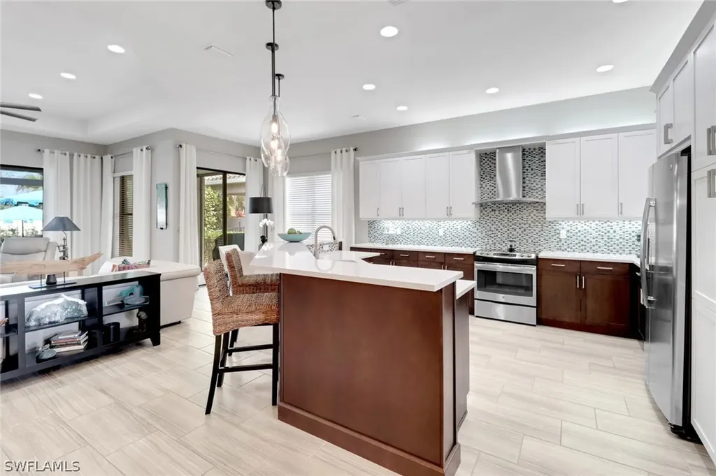 13836 Luna Drive Naples FL 34109