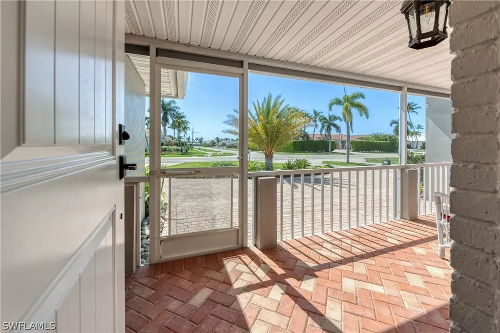 813 N Barfield Drive Marco Island FL 34145