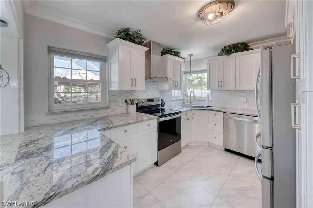 813 N Barfield Drive Marco Island FL 34145