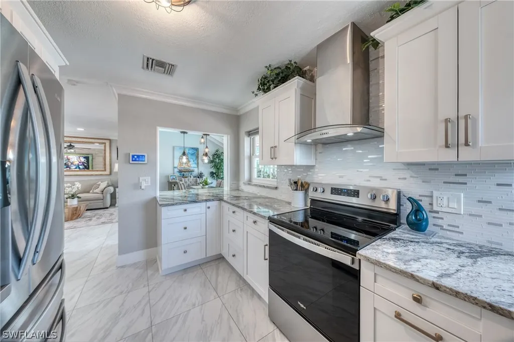 813 N Barfield Drive Marco Island FL 34145