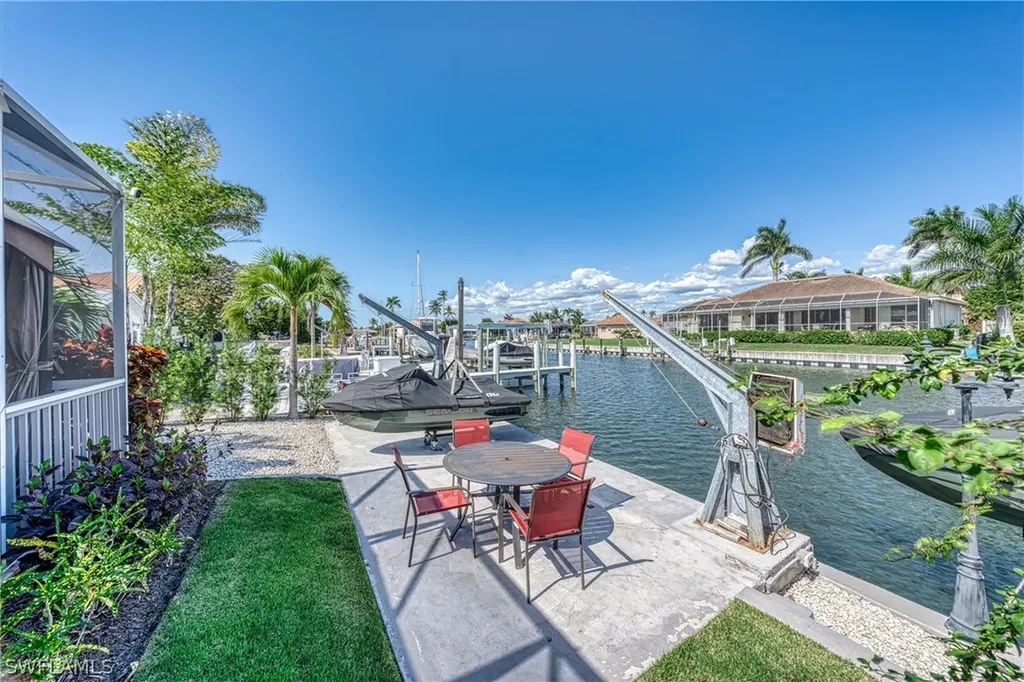 813 N Barfield Drive Marco Island FL 34145