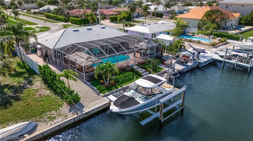 813 N Barfield Drive Marco Island FL 34145