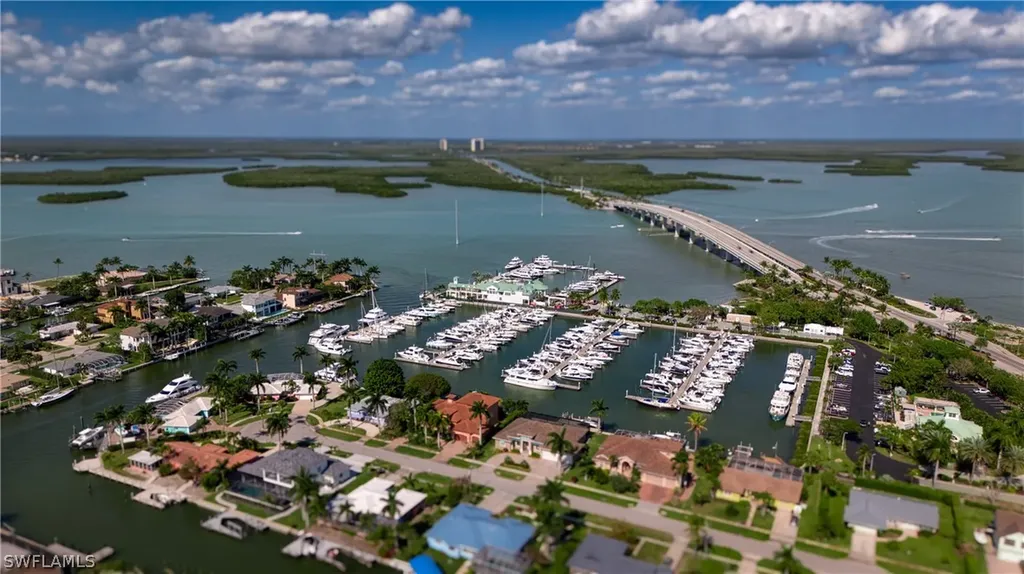 813 N Barfield Drive Marco Island FL 34145