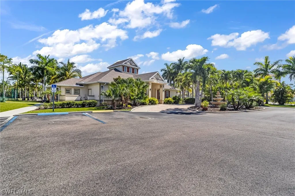 4203 Liron Avenue Fort Myers FL 33916