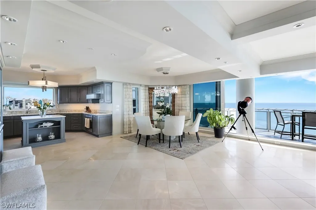 8231 Bay Colony Drive Naples FL 34108