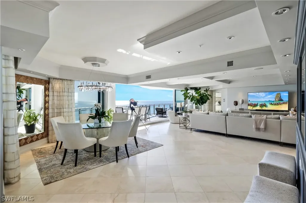8231 Bay Colony Drive Naples FL 34108