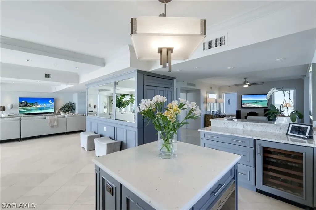 8231 Bay Colony Drive Naples FL 34108
