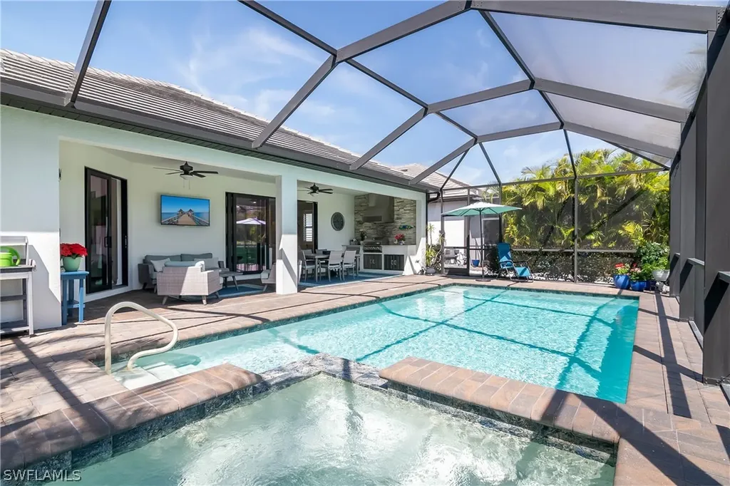 1830 Mustique Street Naples FL 34120
