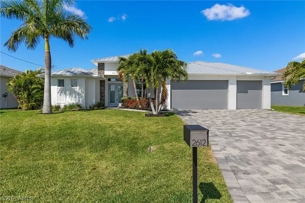 2612 Sw 24th Avenue Cape Coral FL 33914