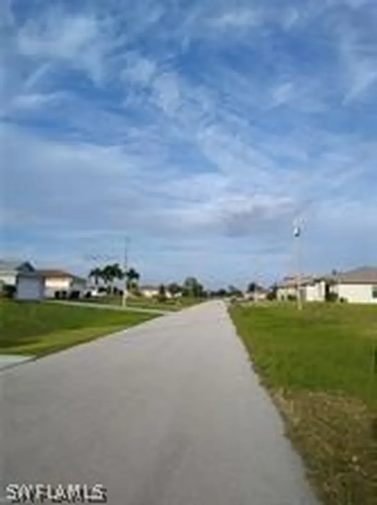 1218 NE 40th Street Cape Coral FL 33909