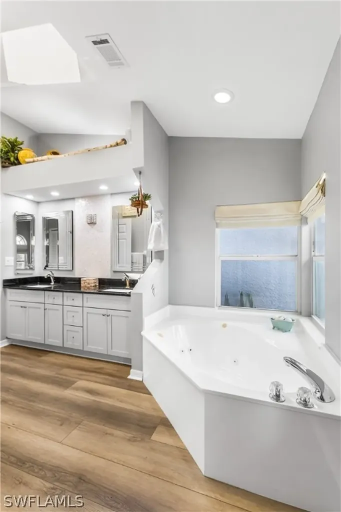 9880 Laketree Court Fort Myers FL 33967