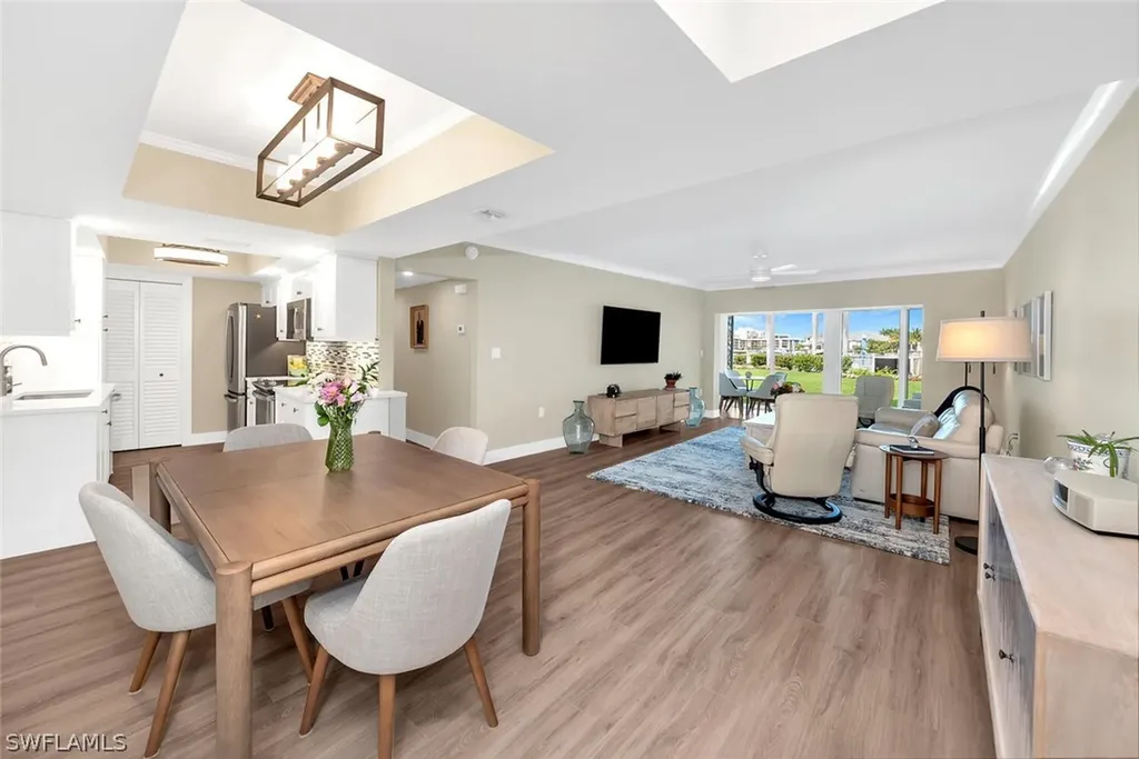 383 Harbour Drive Naples FL 34103