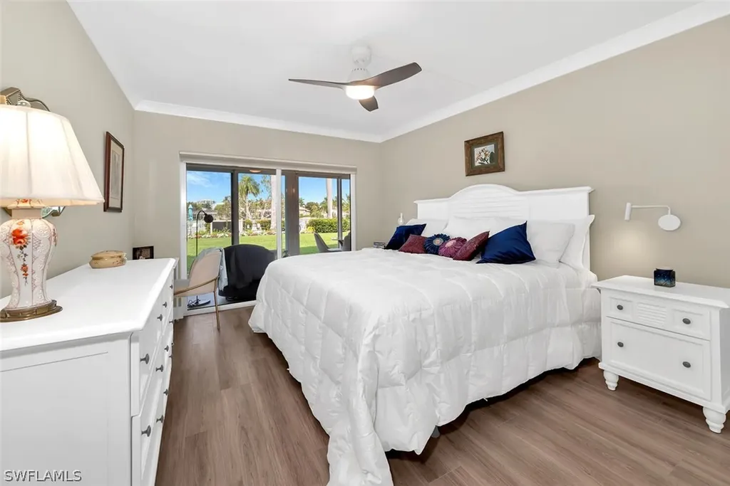 383 Harbour Drive Naples FL 34103