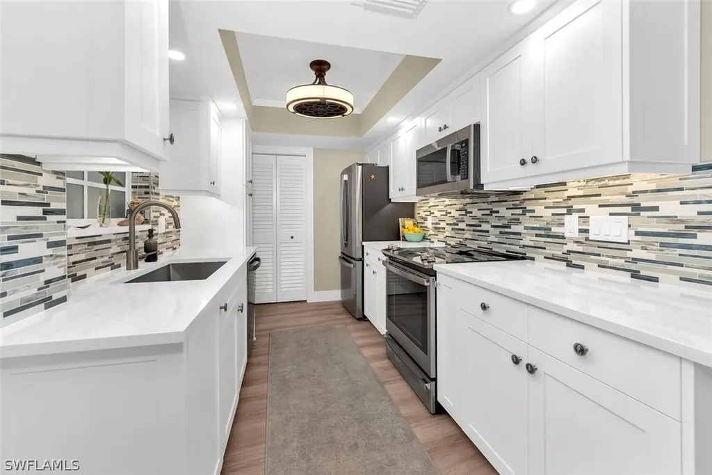 383 Harbour Drive Naples FL 34103