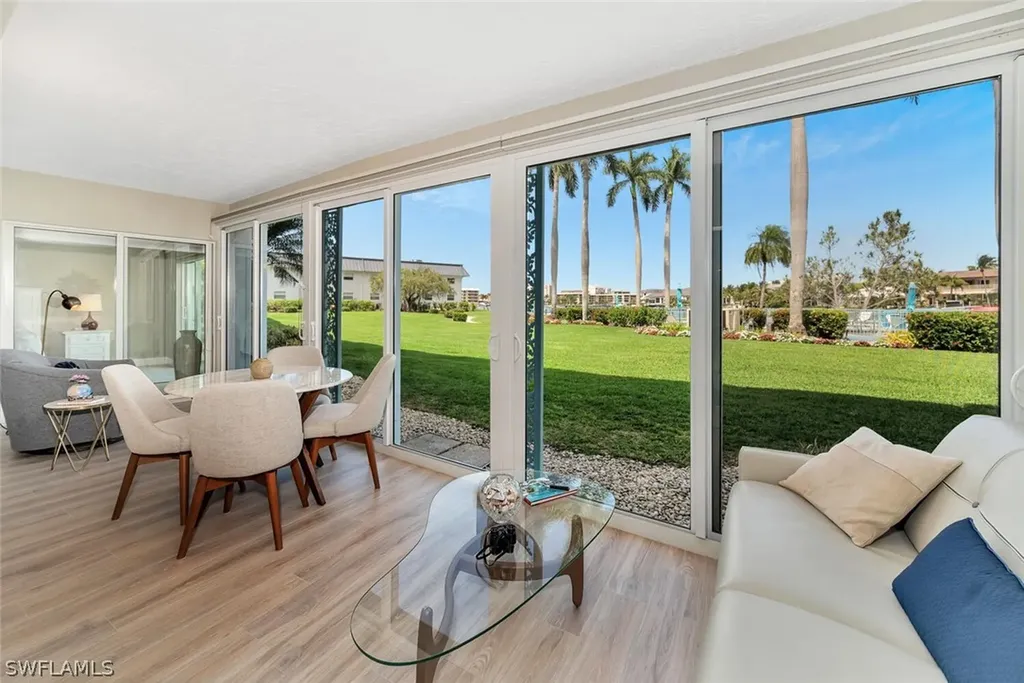 383 Harbour Drive Naples FL 34103