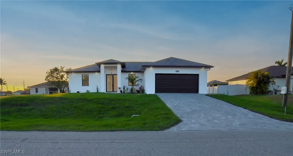 2424 NE 24 Avenue Cape Coral FL 33909