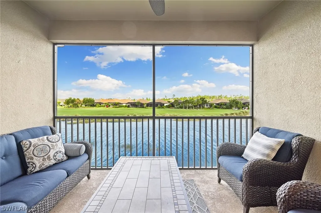 9393 Pocida Court Naples FL 34119