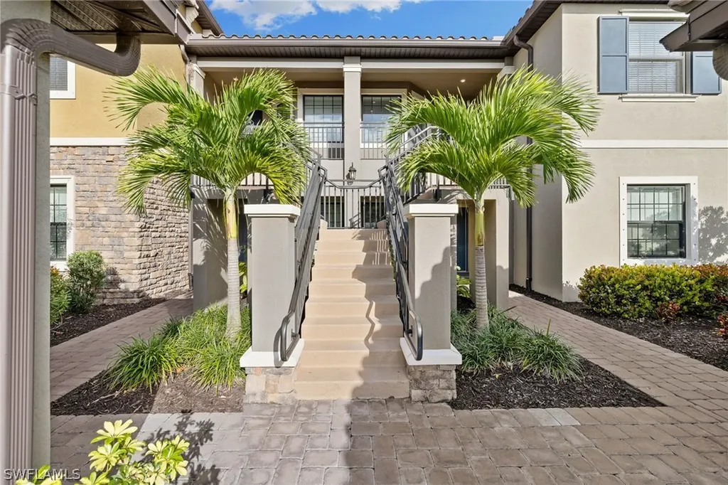 9393 Pocida Court Naples FL 34119