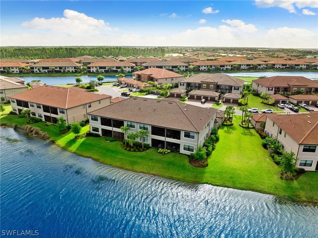 9393 Pocida Court Naples FL 34119