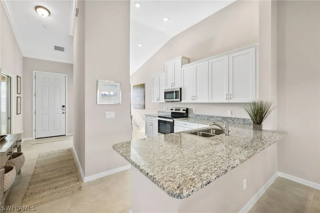 9393 Pocida Court Naples FL 34119