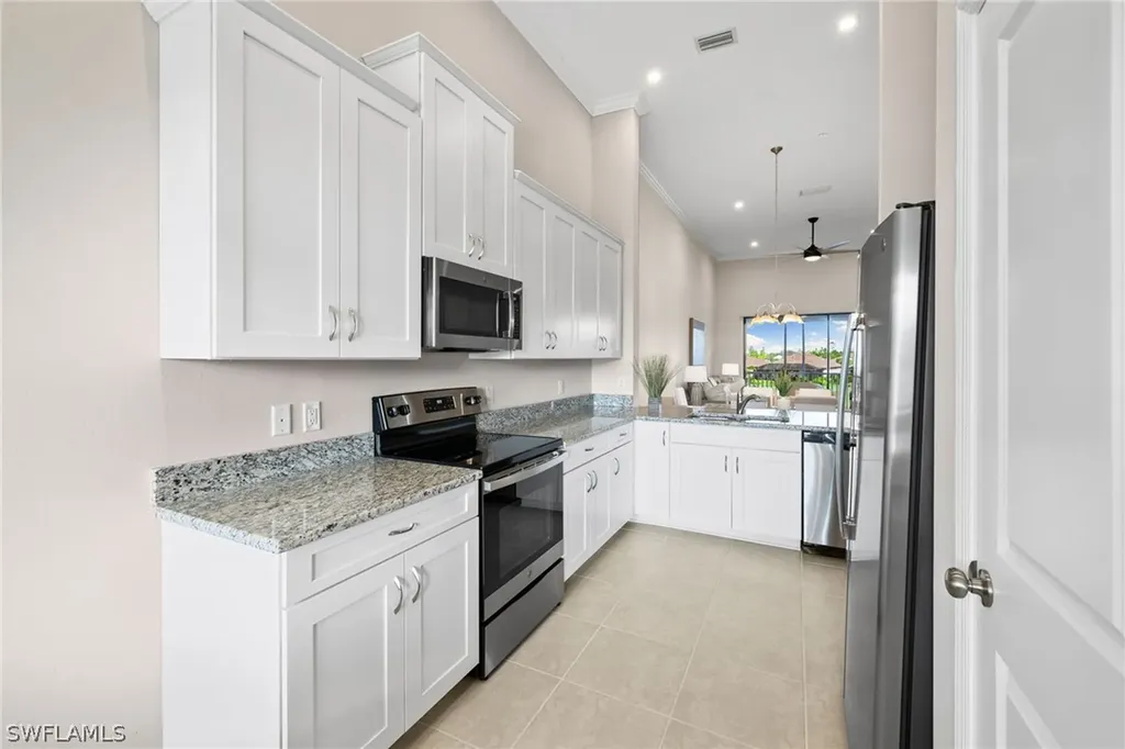 9393 Pocida Court Naples FL 34119