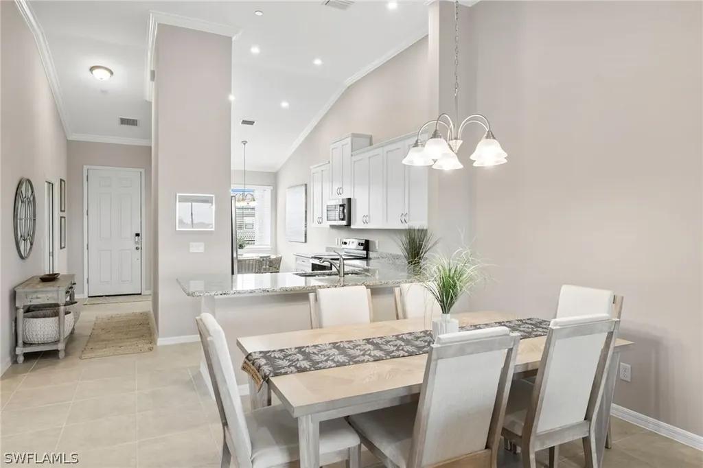 9393 Pocida Court Naples FL 34119