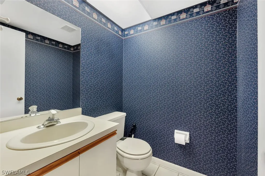 820 Meadowland Drive Naples FL 34108