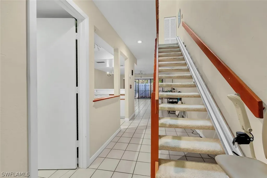 820 Meadowland Drive Naples FL 34108