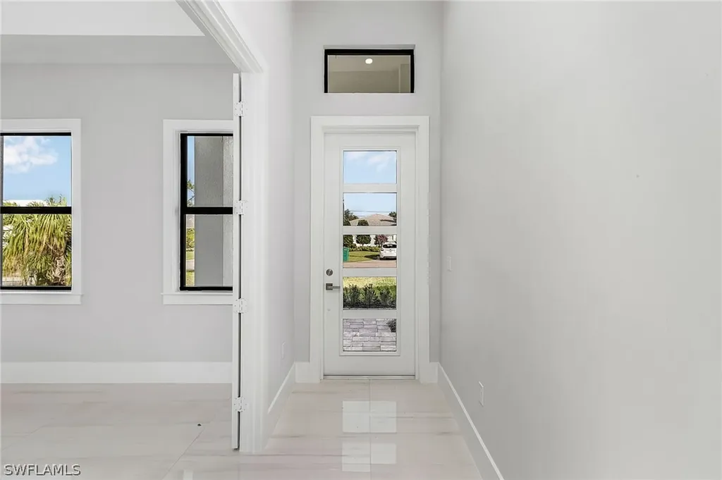 615 102nd Avenue N Naples FL 34108