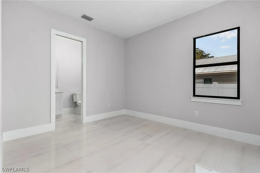 615 102nd Avenue N Naples FL 34108