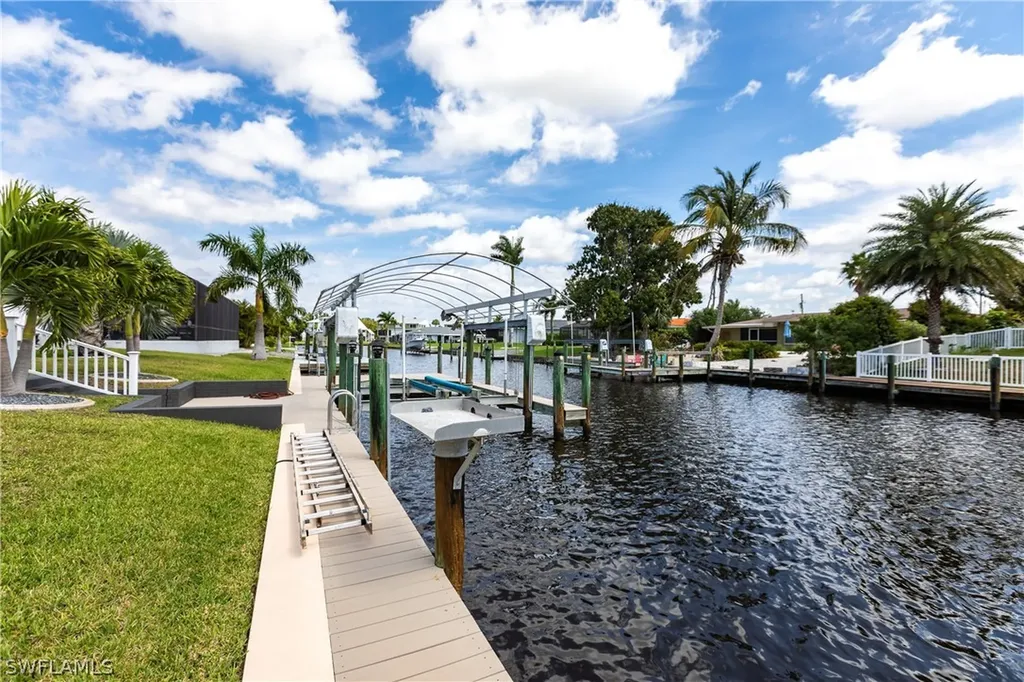 5133 Sunnybrook Court Cape Coral FL 33904