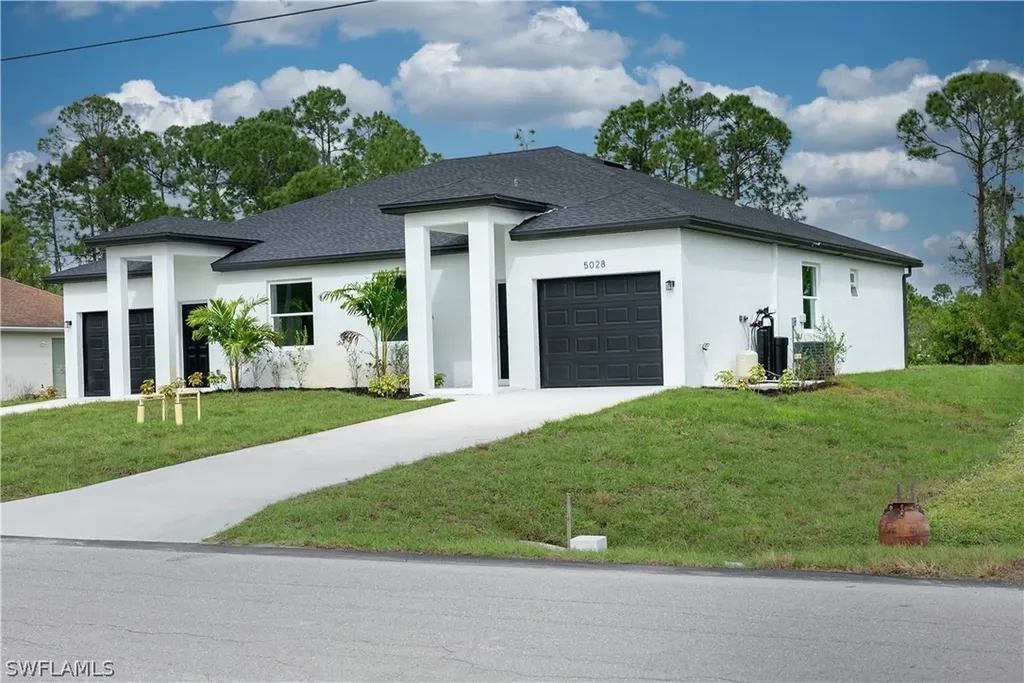 1141-1143 Gilbert Avenue S Lehigh Acres FL 33973