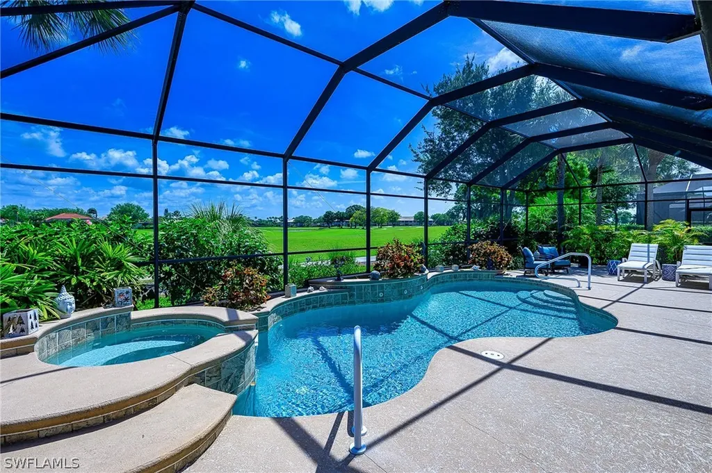 9020 Maverick Court Naples FL 34113