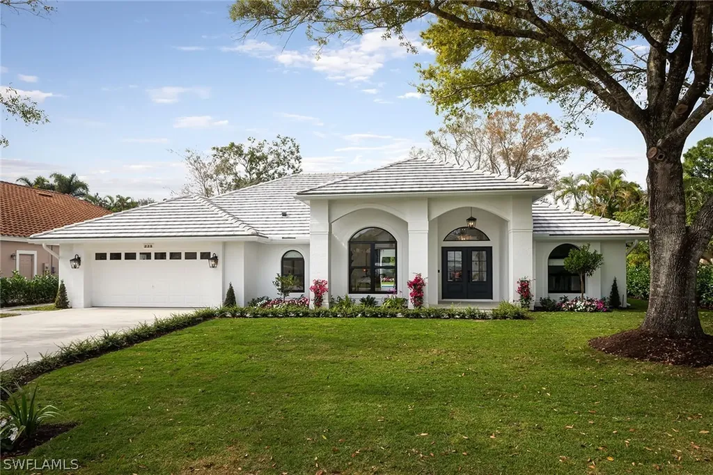 225 Silverado Drive Naples FL 34119