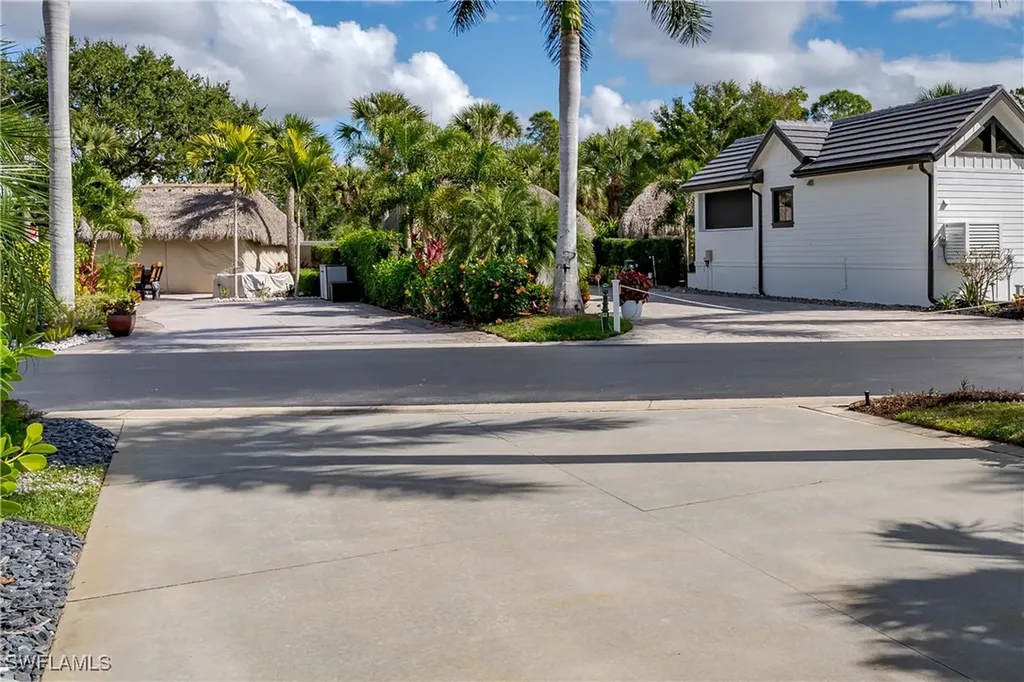 13584 Snook Circle Naples FL 34114