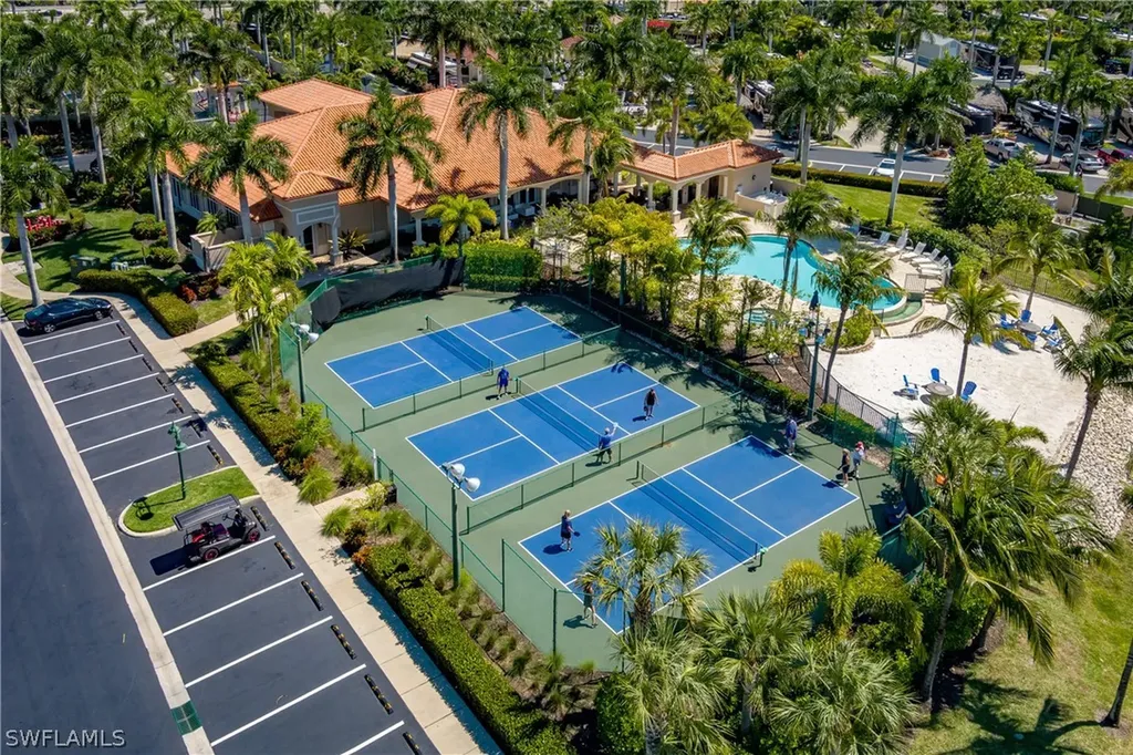 13584 Snook Circle Naples FL 34114